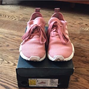 Adidas NMD R1 in pink